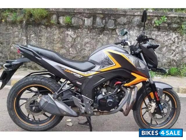 Honda CB Hornet 160R