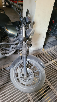 Millitary Green Bajaj Avenger 220 DTS-i