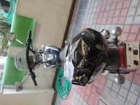 Black Bajaj Avenger Cruise 220