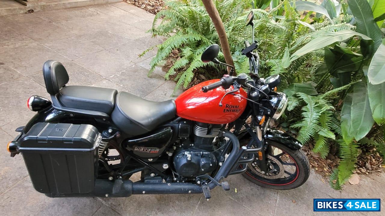 Red Royal Enfield Meteor 350 Fireball