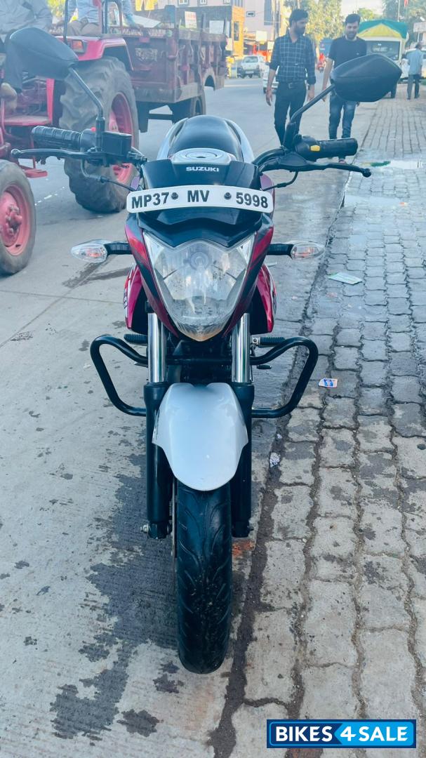 Suzuki Gixxer SF Suzuki Gixxer SF