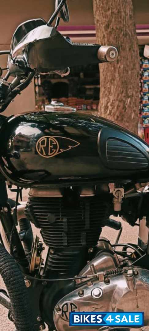 Black Royal Enfield Classic 350