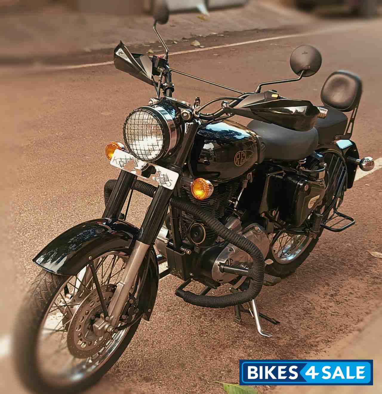 Black Royal Enfield Classic 350