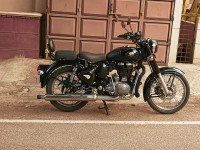 Black Royal Enfield Classic 350
