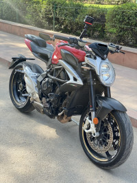 MV Agusta Brutale 800