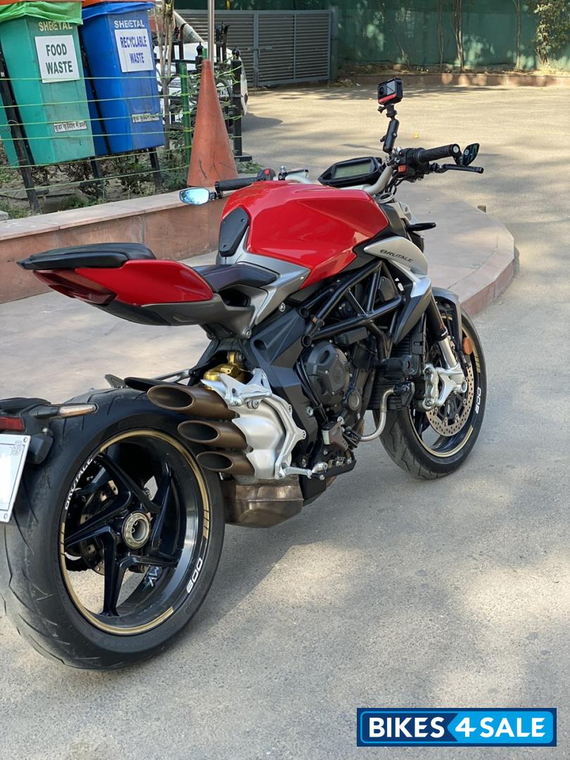 MV Agusta Brutale 800