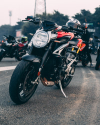 MV Agusta Brutale 800