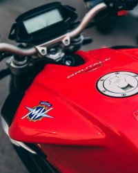 MV Agusta Brutale 800