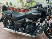Black Royal Enfield Meteor 350 Stellar