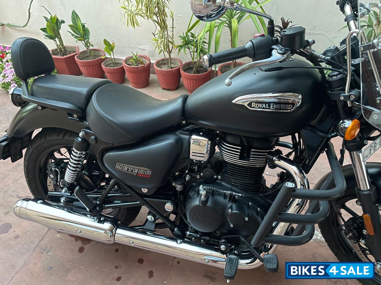 Black Royal Enfield Meteor 350 Stellar