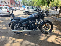 Black Royal Enfield Meteor 350 Stellar