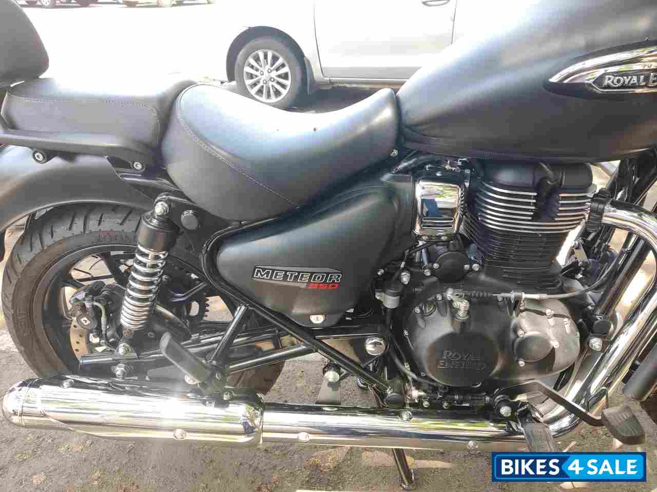 Black Royal Enfield Meteor 350 Stellar Black Royal Enfield Meteor 350 Stellar