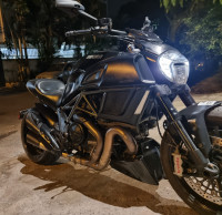 Dark Black Ducati Diavel Carbon