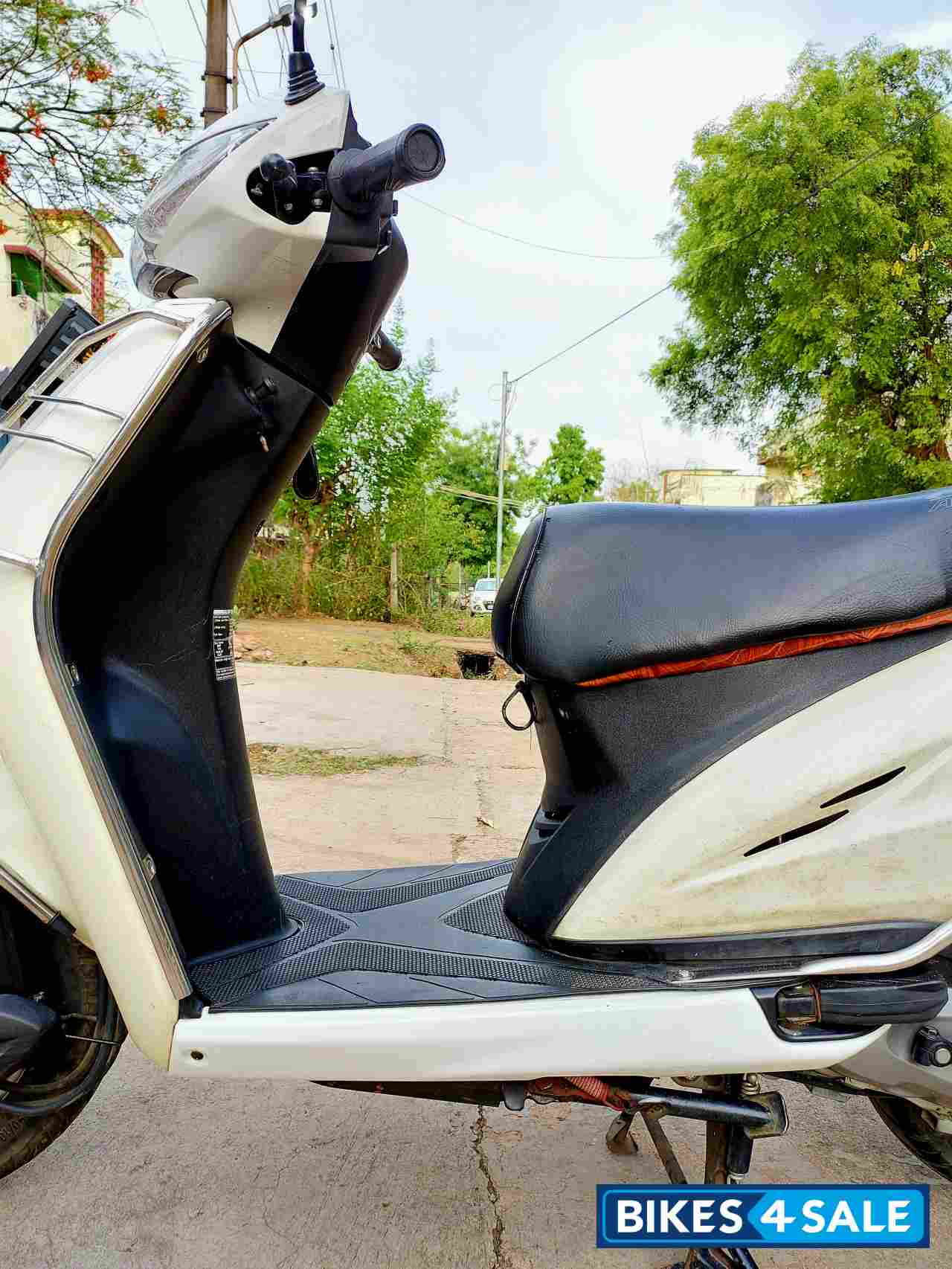 Pa White Honda Activa 3G