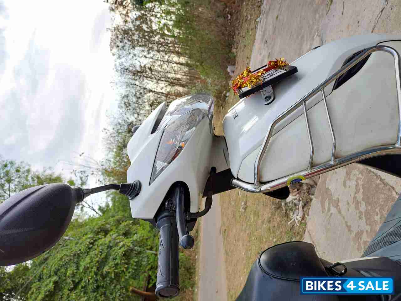 Pa White Honda Activa 3G