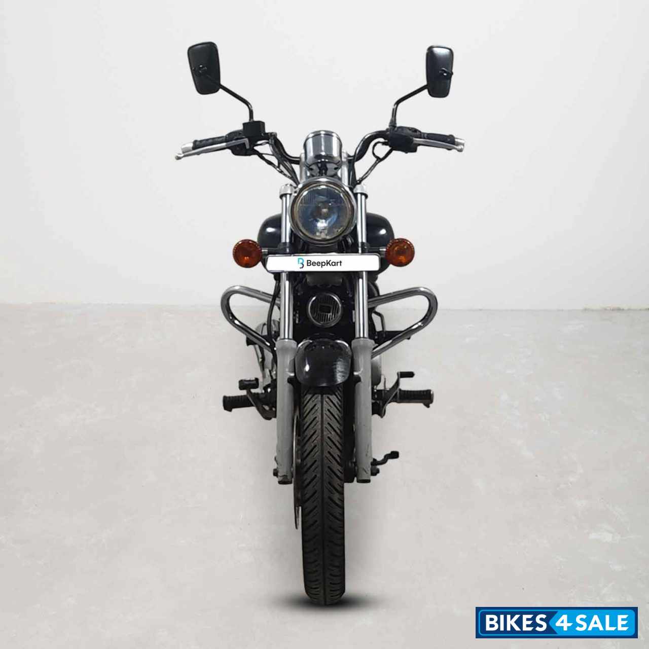 Bajaj Avenger 180 DTS-i