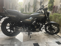 Bajaj Avenger Street 220 2016 Model