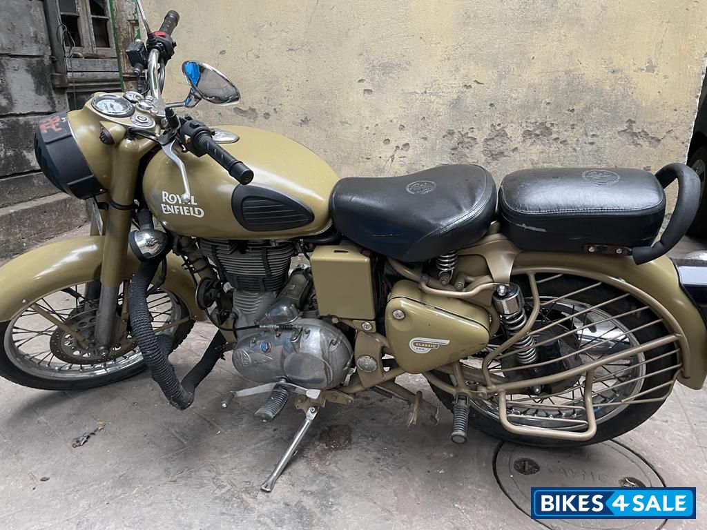 Royal Enfield Classic Desert Storm