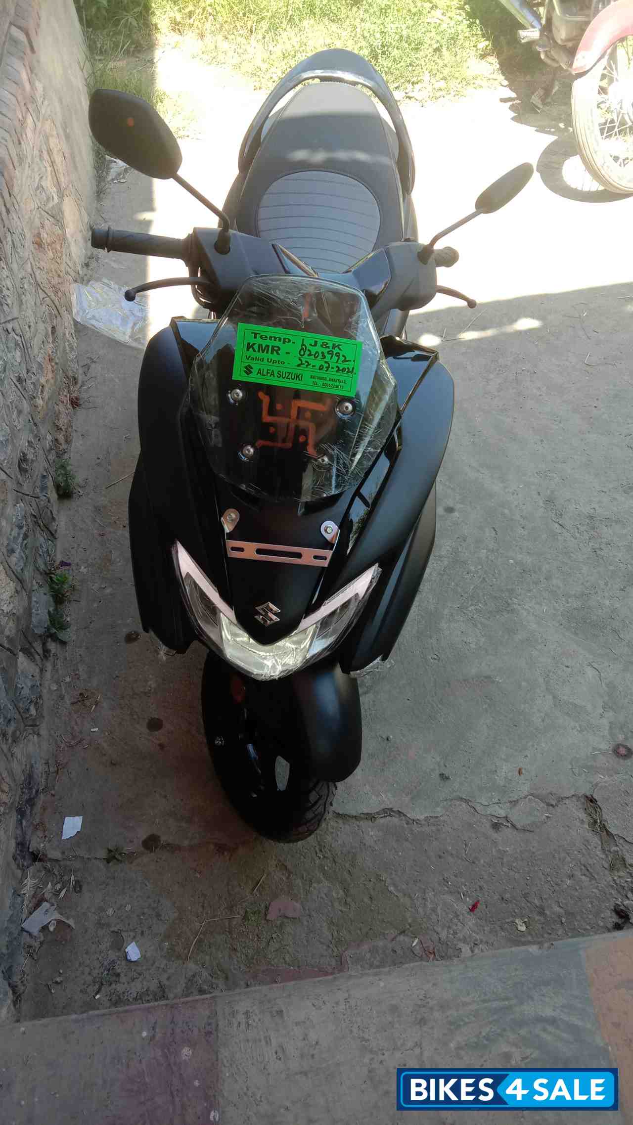 Matte Black Suzuki Burgman Street Bluetooth Enabled