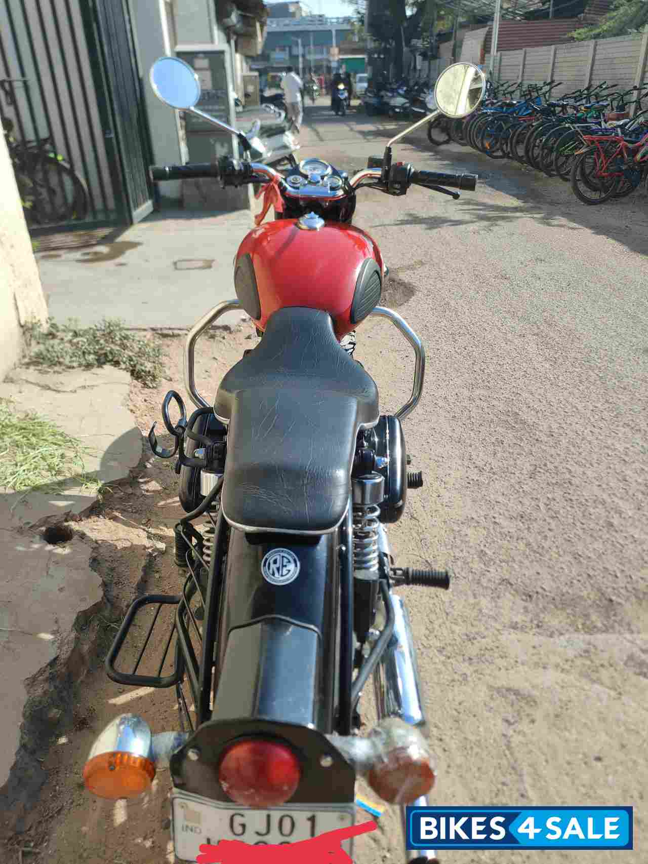Royal Enfield Classic 350 Redditch Red