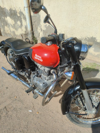 Royal Enfield Classic 350 Redditch Red