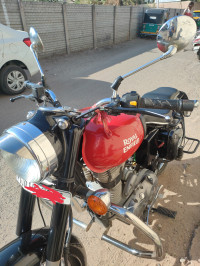 Royal Enfield Classic 350 Redditch Red