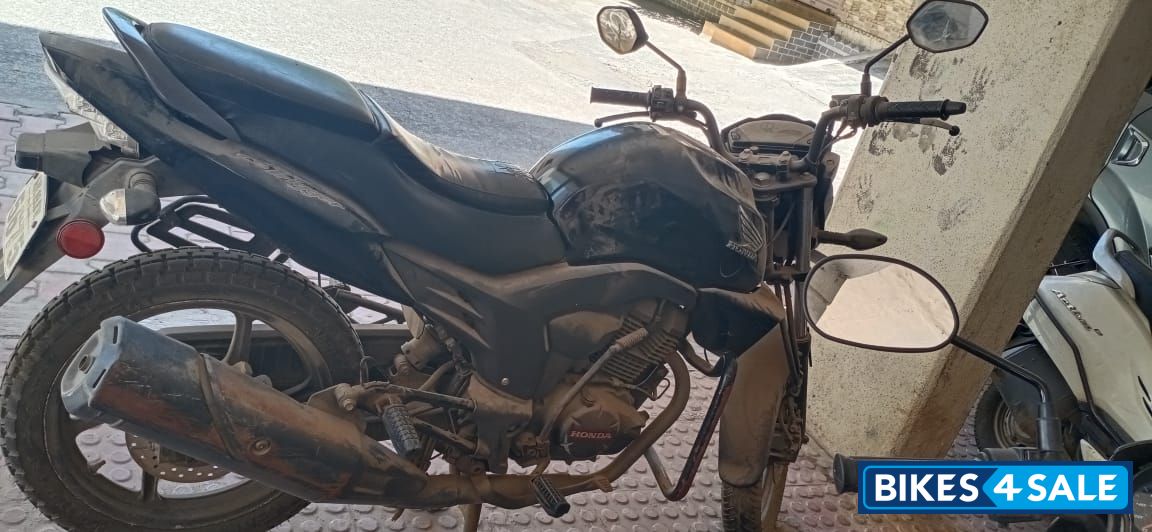 Black Honda CB Trigger