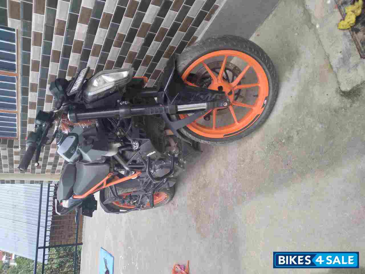 KTM Duke 200