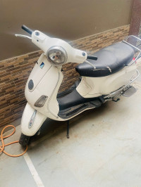 Vespa LX 125 2013 Model