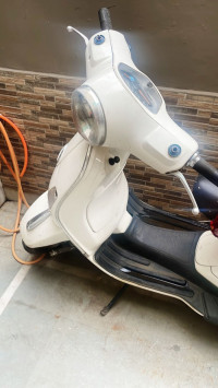 Vespa LX 125
