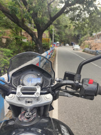 Mahindra Mojo 300 ABS BS6