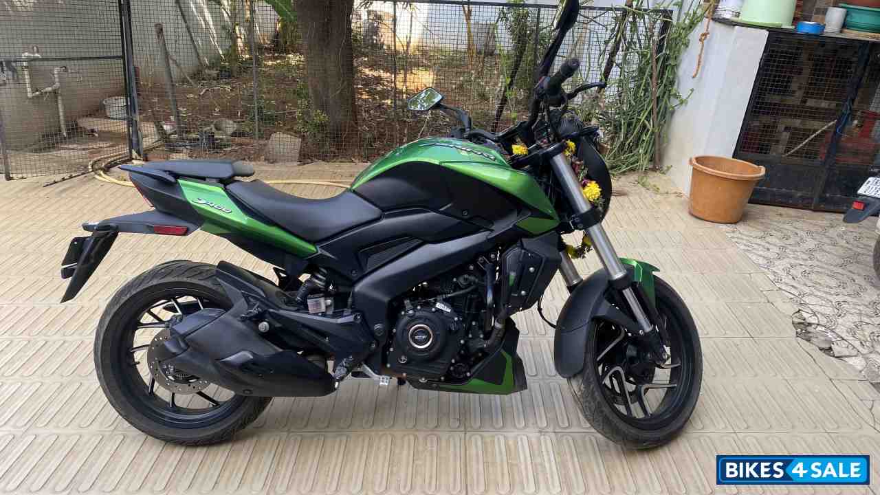 Green Bajaj Dominar 400 ABS BS6