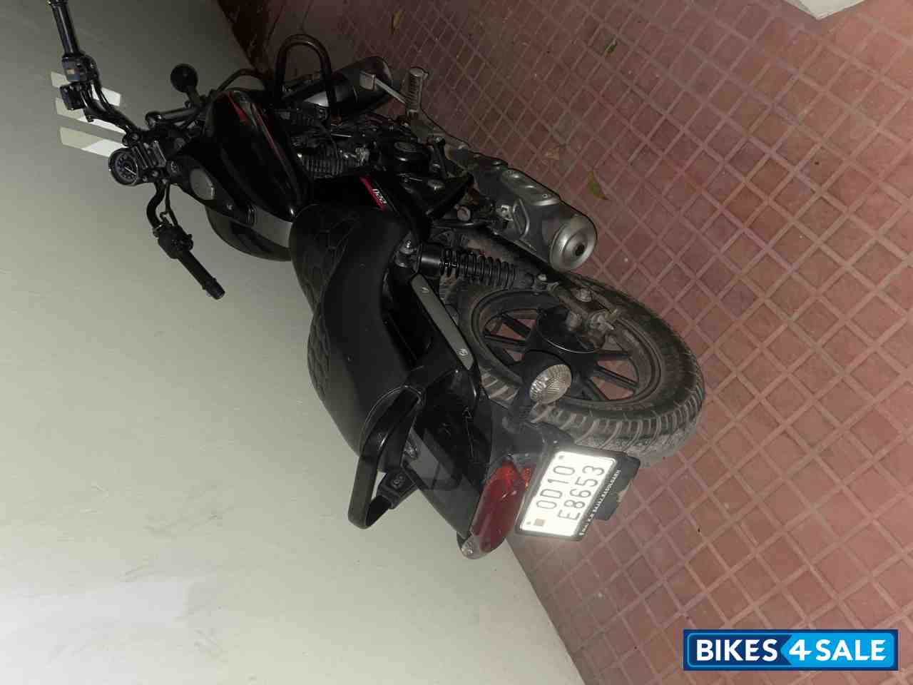 Bajaj Avenger Street 220