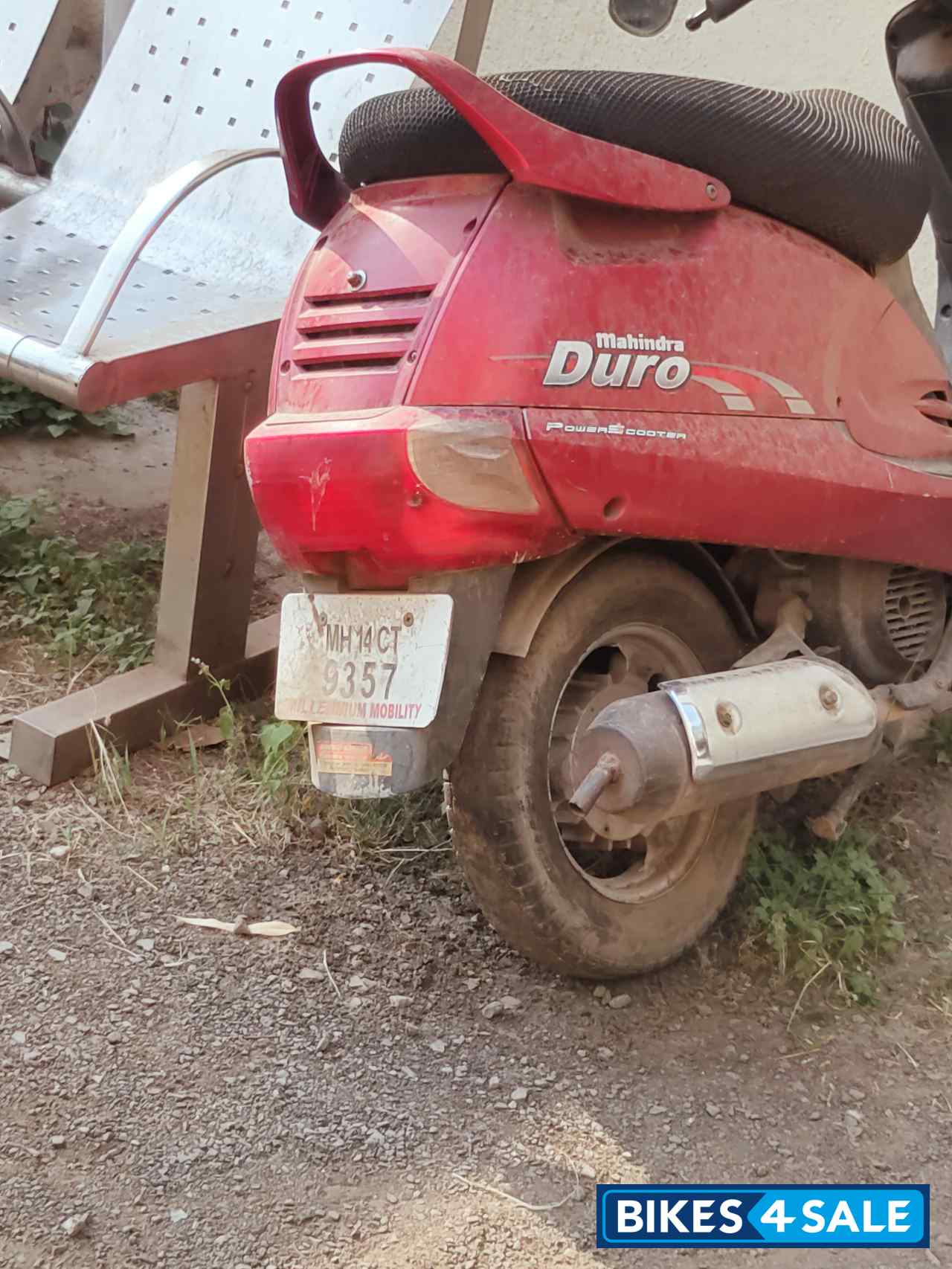 Mahindra Duro