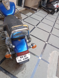 Bajaj Avenger 220 DTS-i