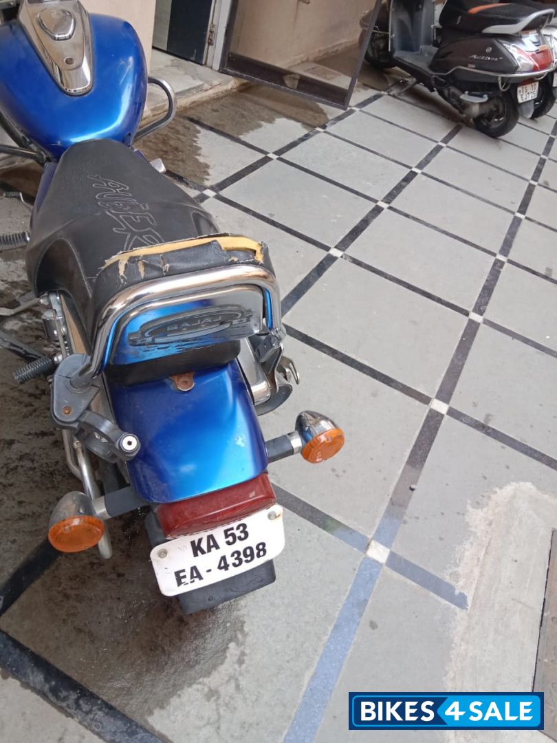 Bajaj Avenger 220 DTS-i