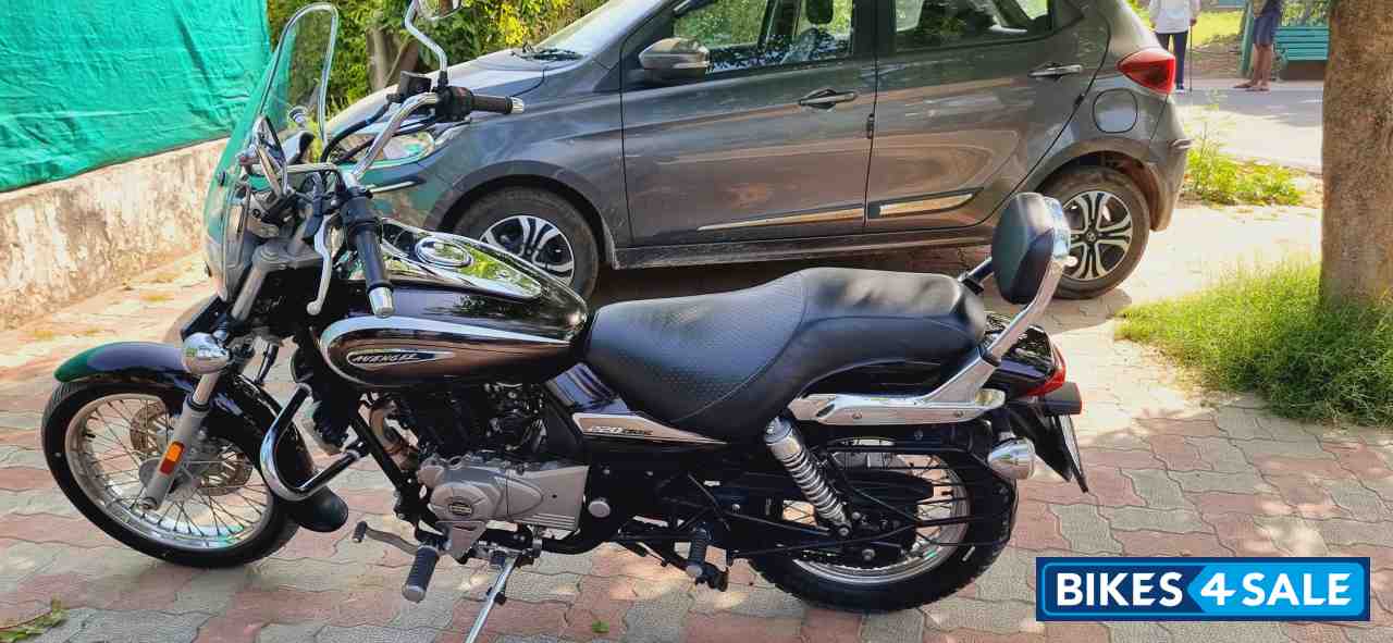 Bajaj Avenger Cruise 220 BS6