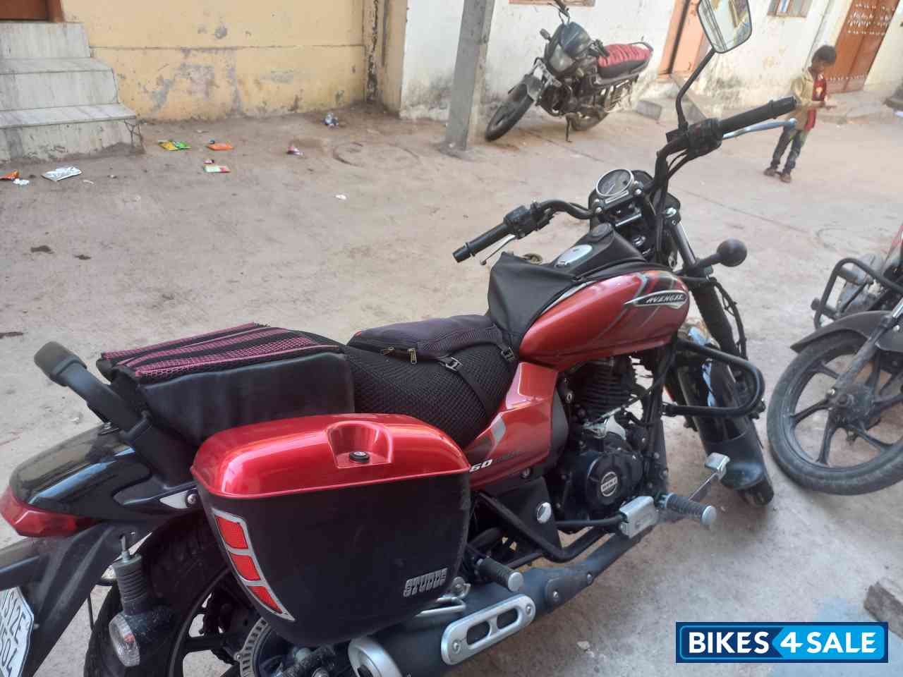 Bajaj Avenger Street 160 BS6