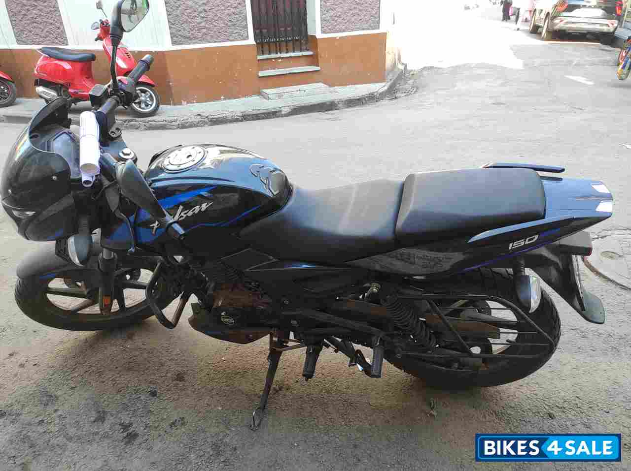 Blue Dagger Edition Bajaj Pulsar 150 Twin Disc BS6