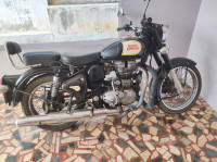 Black Royal Enfield Classic 350