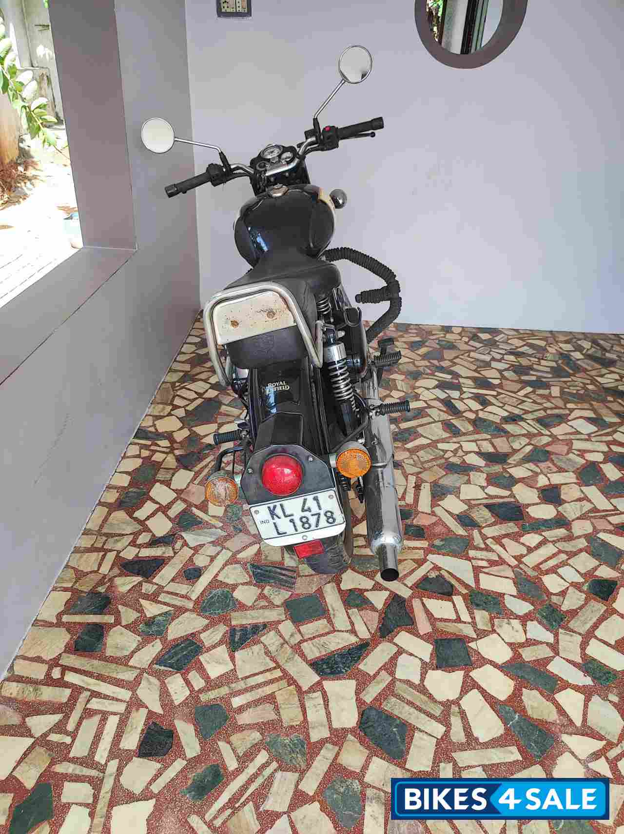 Black Royal Enfield Classic 350