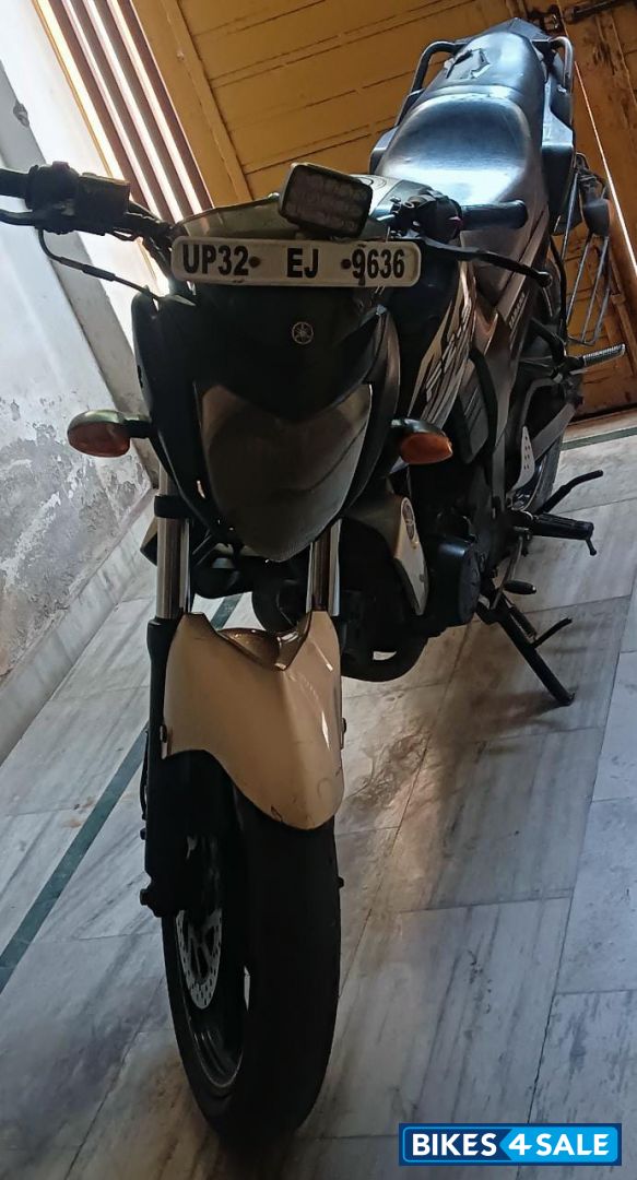 Yamaha FZ-S