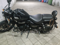 Black Royal Enfield 2022 Meteor 350