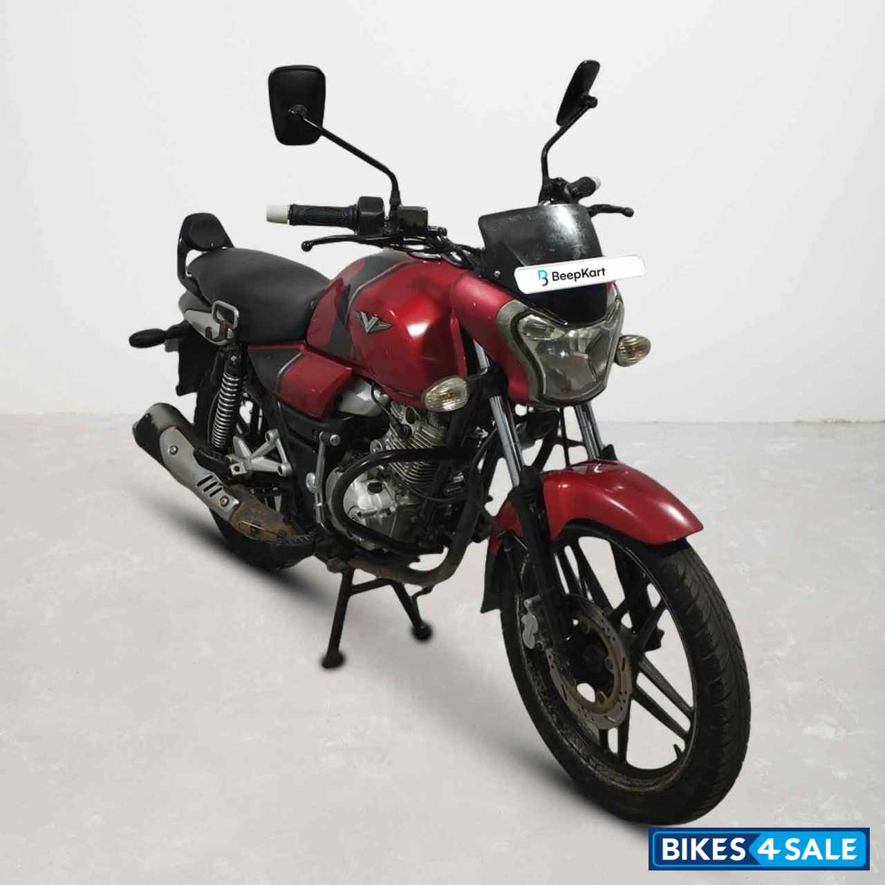 Bajaj V15