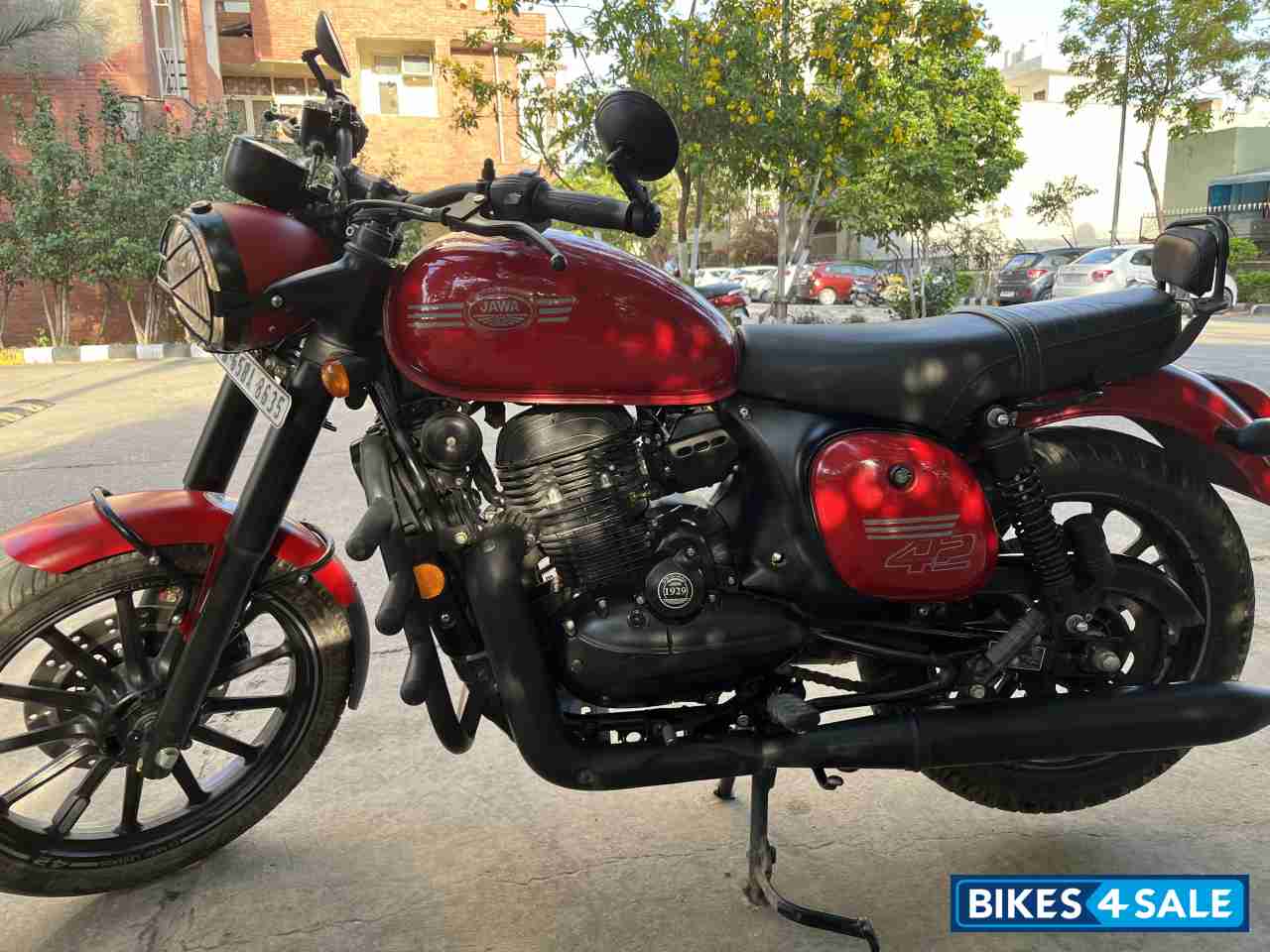 Jawa 42 Dual Channel ABS Orion Red