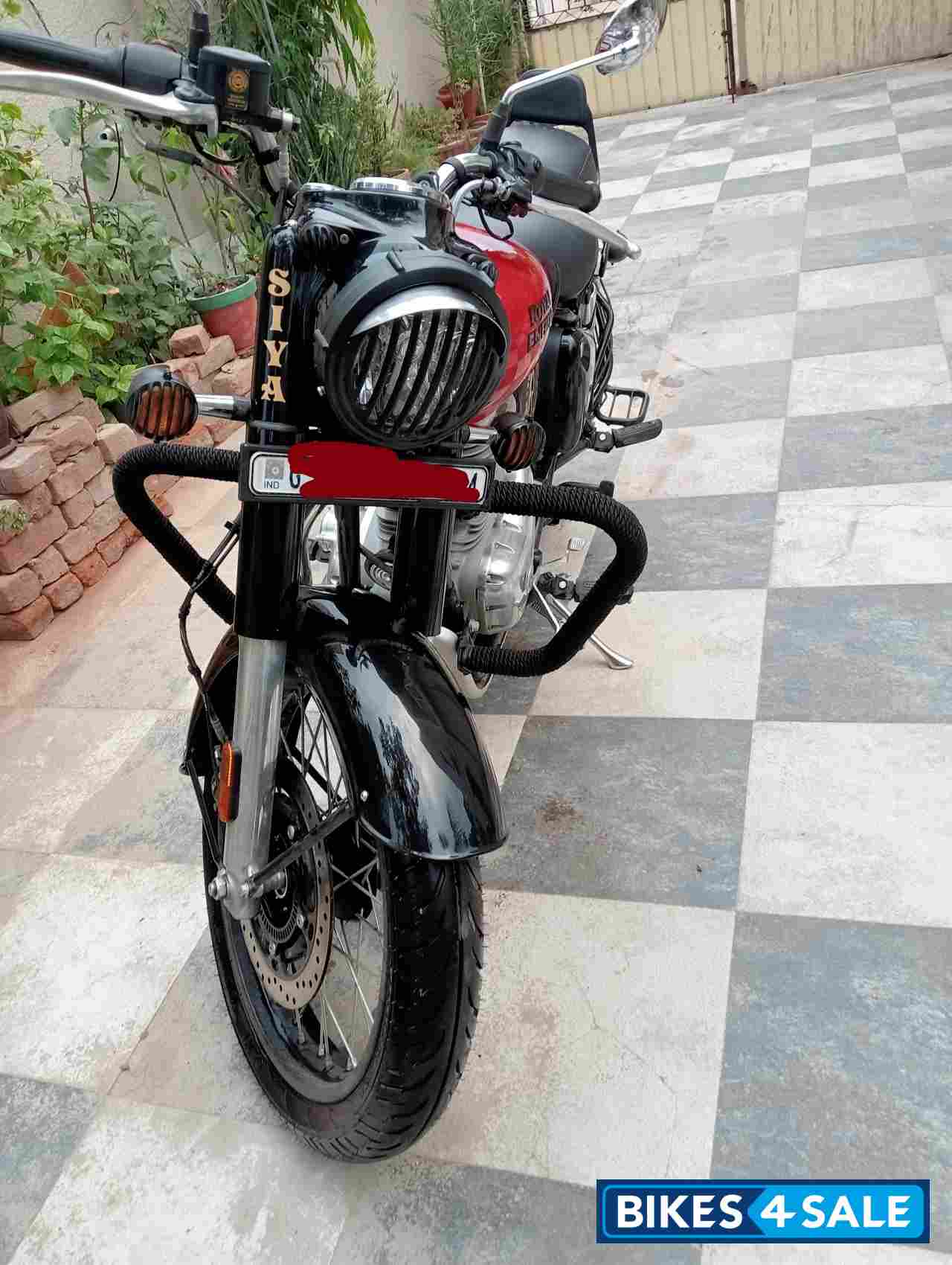 Red Royal Enfield Classic 350 Redditch Red