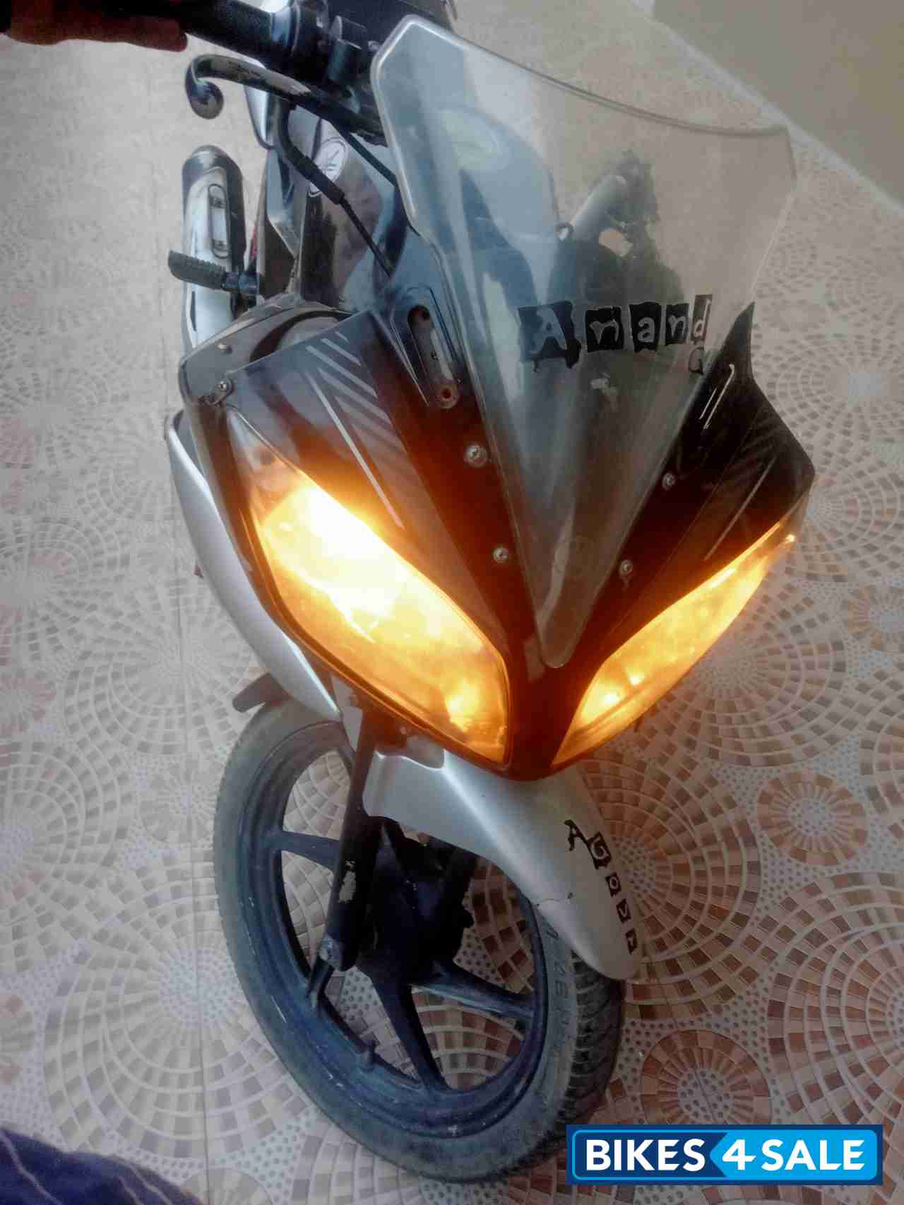 Silver Black Honda CBF Stunner