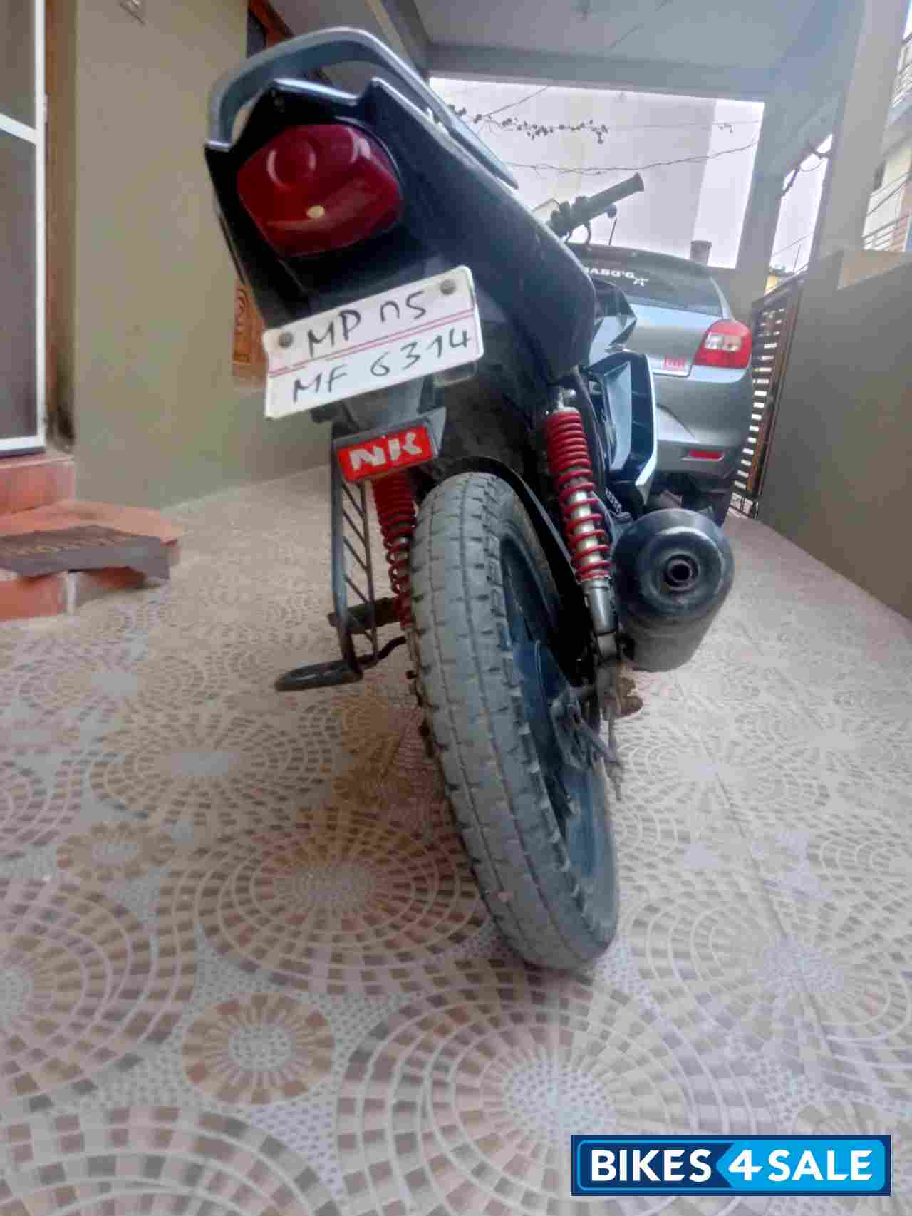 Silver Black Honda CBF Stunner Silver Black Honda CBF Stunner