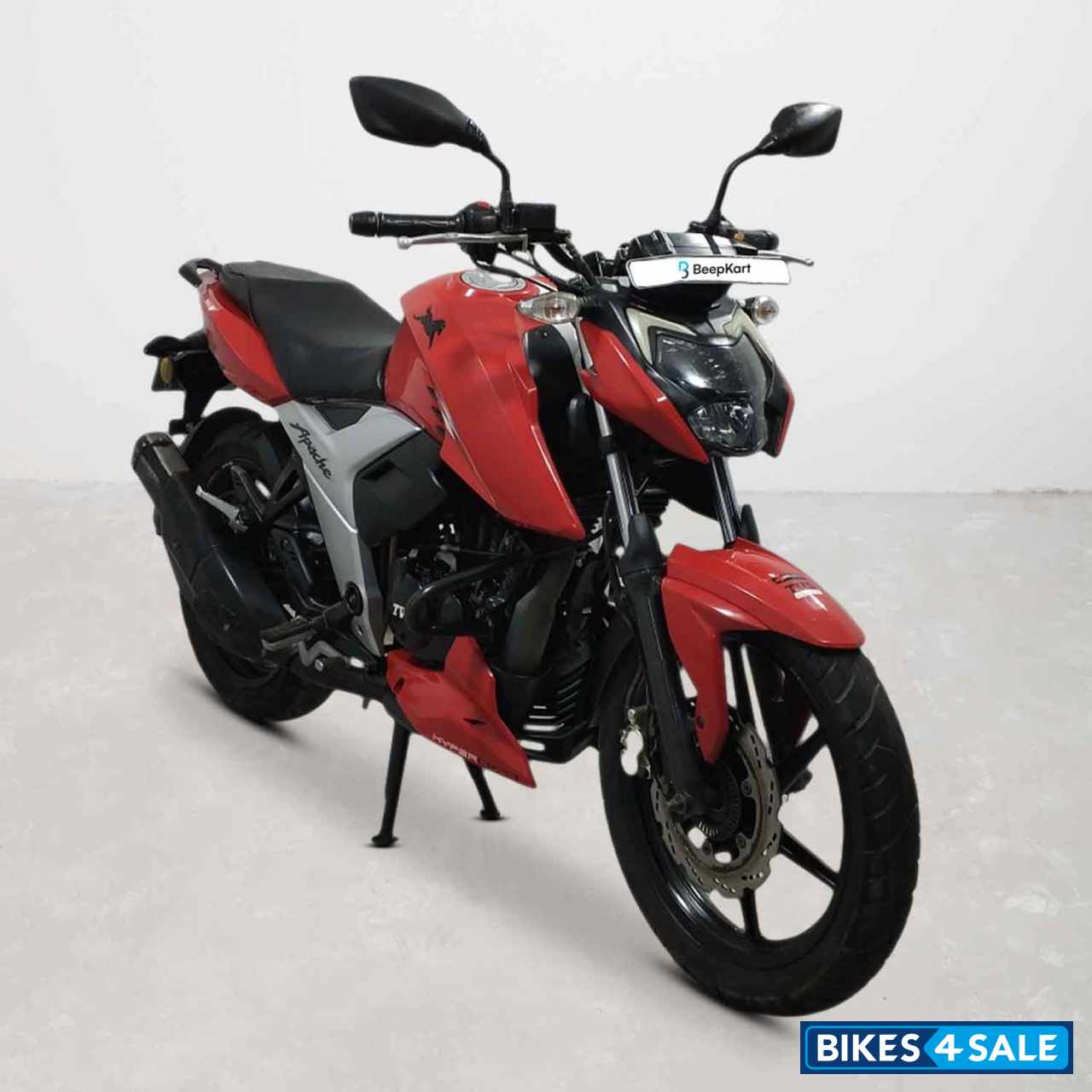 TVS Apache RTR 160 4V