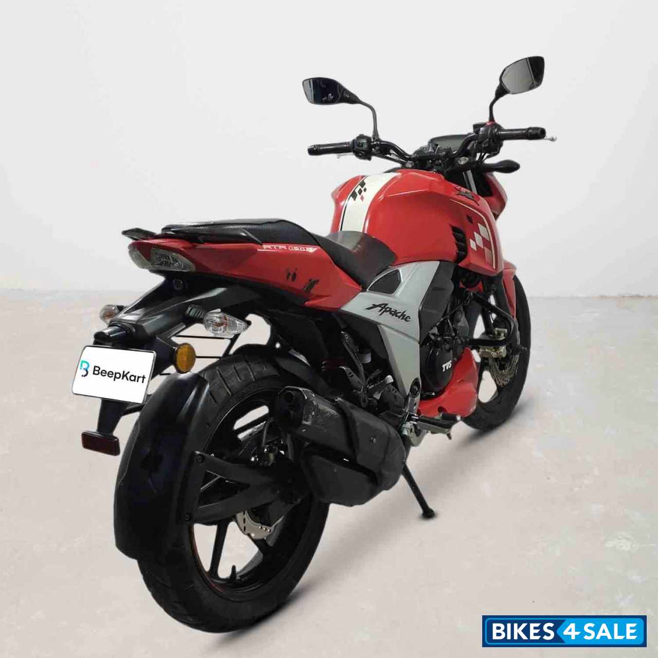 TVS Apache RTR 160 4V